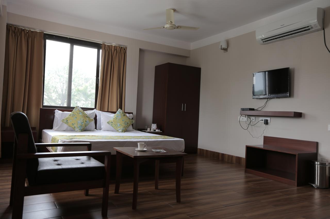 Yaksha Holiday Home Siliguri Bagian luar foto