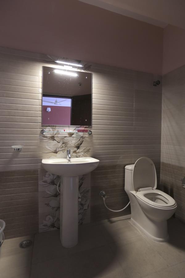 Yaksha Holiday Home Siliguri Bagian luar foto