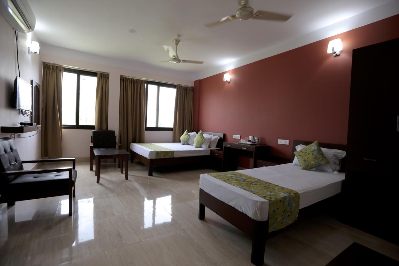 Yaksha Holiday Home Siliguri Bagian luar foto